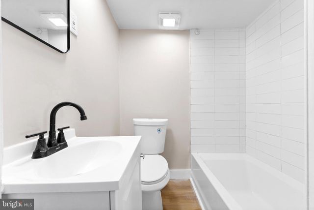 132 W CLINTON ST, Clayton, NJ 08312