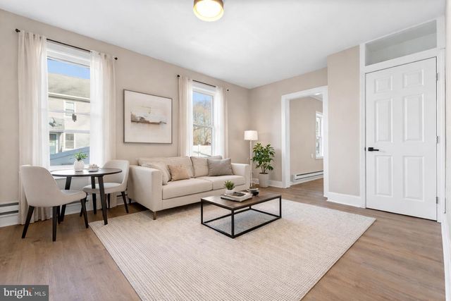 132 W CLINTON ST, Clayton, NJ 08312