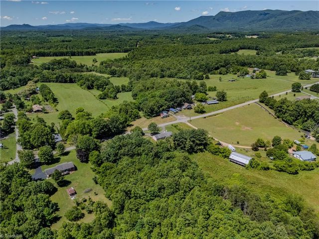 2119 Old Pipers Gap Road, Cana, VA 24317