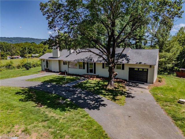 2119 Old Pipers Gap Road, Cana, VA 24317