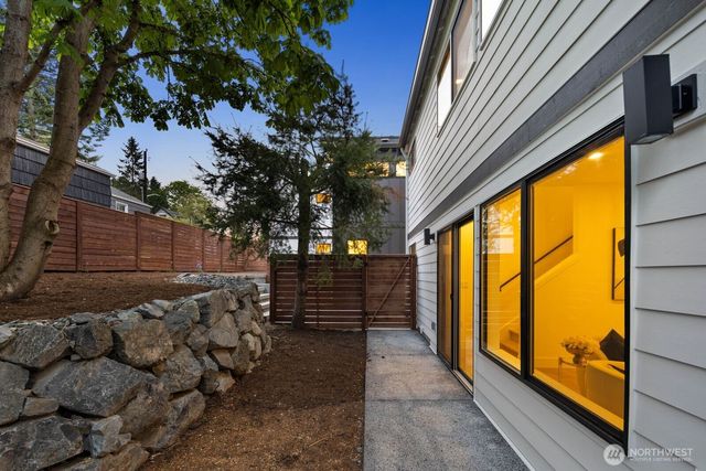 9026 Corliss Avenue N, Seattle, WA 98103