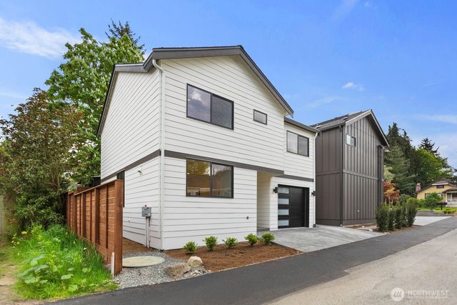 9026 Corliss Avenue N, Seattle, WA 98103