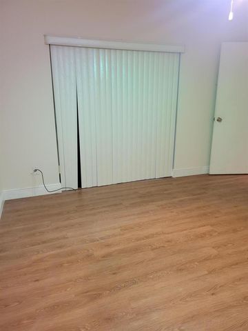 903 SE Camelot Gardens Boulevard SE, Port St. Lucie, FL 34952