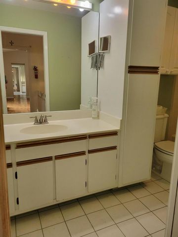 903 SE Camelot Gardens Boulevard SE, Port St. Lucie, FL 34952