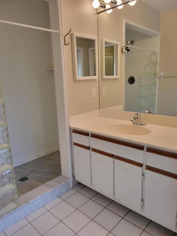 903 SE Camelot Gardens Boulevard SE, Port St. Lucie, FL 34952