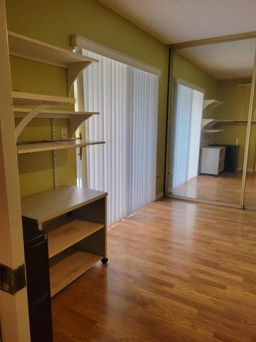 903 SE Camelot Gardens Boulevard SE, Port St. Lucie, FL 34952