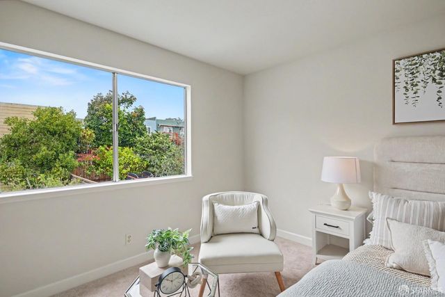 11 East Cavour Street, Daly City, CA 94014
