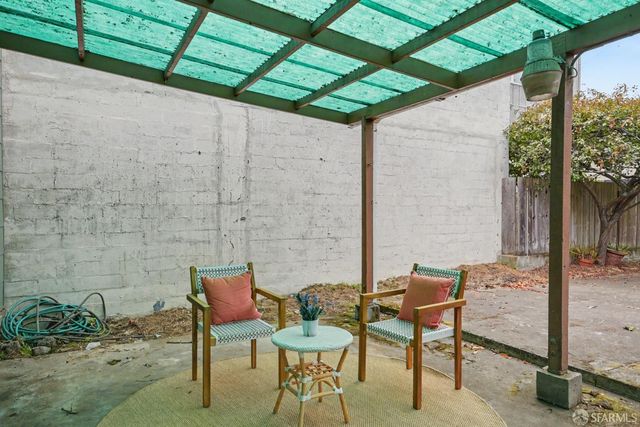 11 East Cavour Street, Daly City, CA 94014