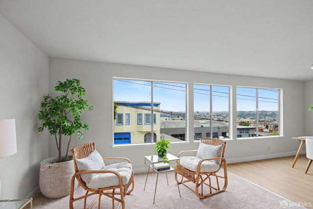 11 East Cavour Street, Daly City, CA 94014