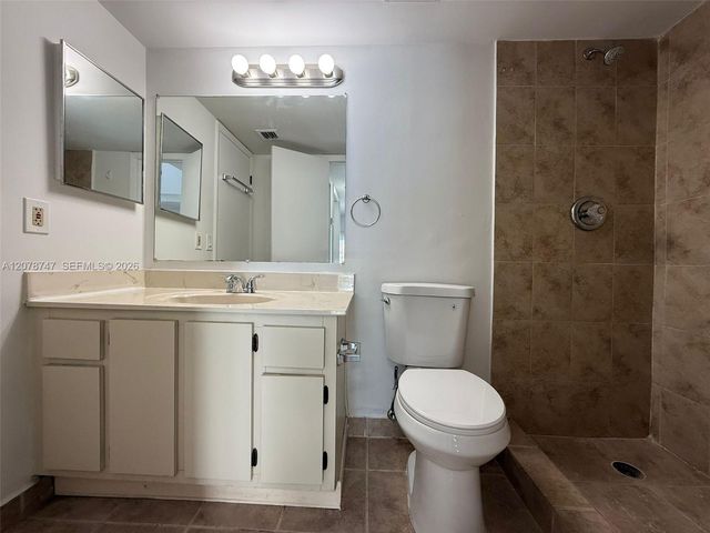 746 NW 105th Place A6, Miami, FL 33172
