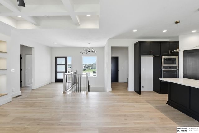 20702 Vernon Avenue, Elkhorn, NE 68022
