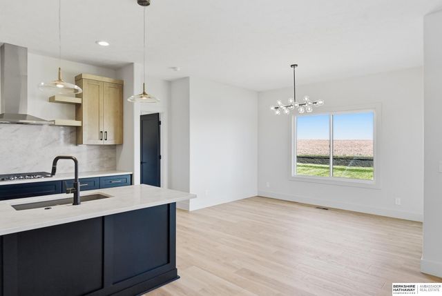 20702 Vernon Avenue, Elkhorn, NE 68022