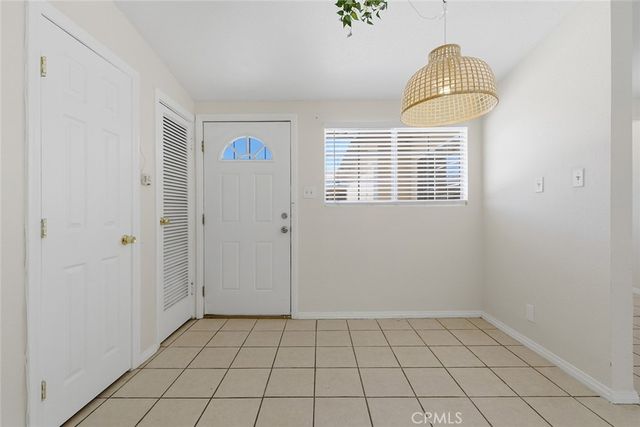 2047 W Lingard, Lancaster, CA 93536