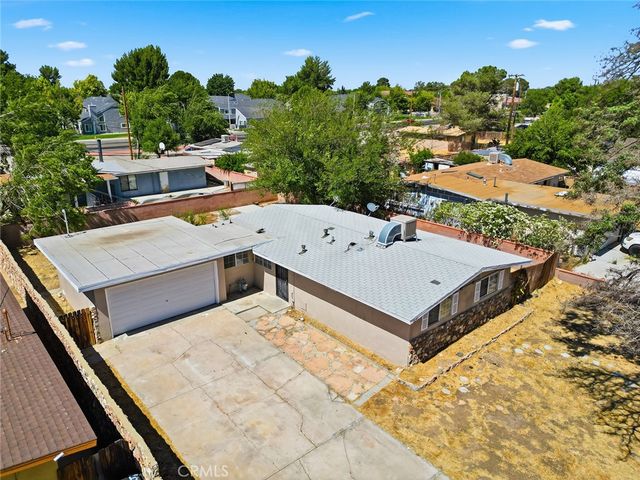 2047 W Lingard, Lancaster, CA 93536