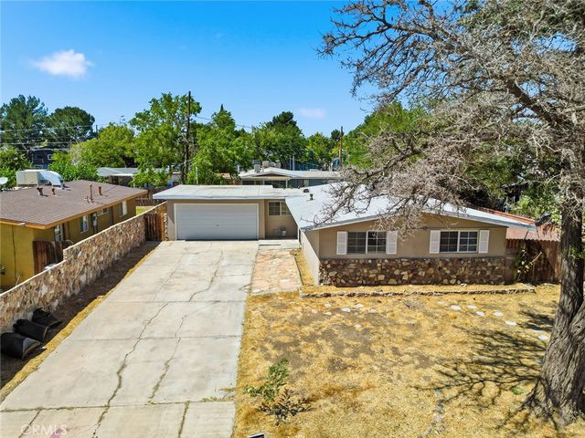 2047 W Lingard, Lancaster, CA 93536