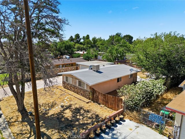 2047 W Lingard, Lancaster, CA 93536