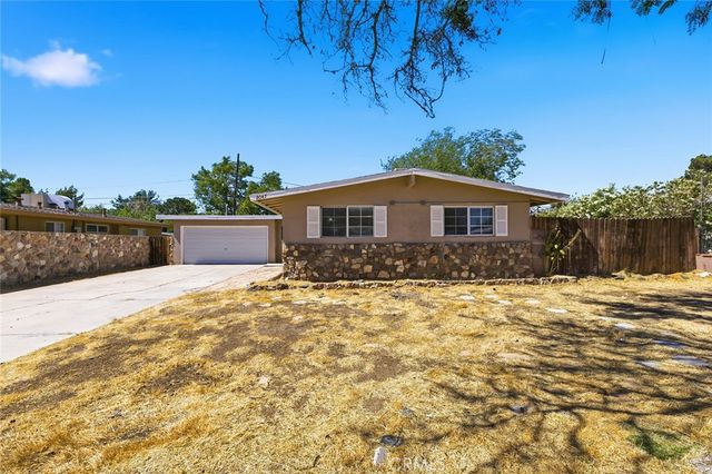 2047 W Lingard, Lancaster, CA 93536
