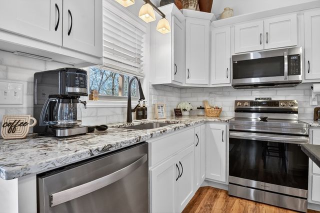 617 Zenith Trl, Ellijay, GA 30540
