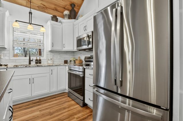 617 Zenith Trl, Ellijay, GA 30540