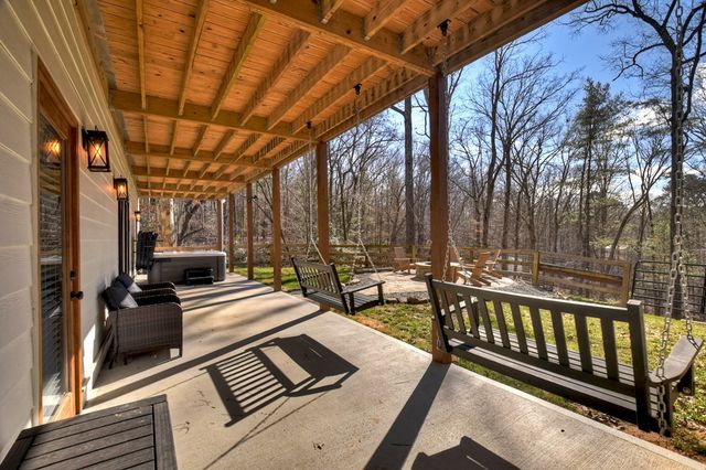 617 Zenith Trl, Ellijay, GA 30540