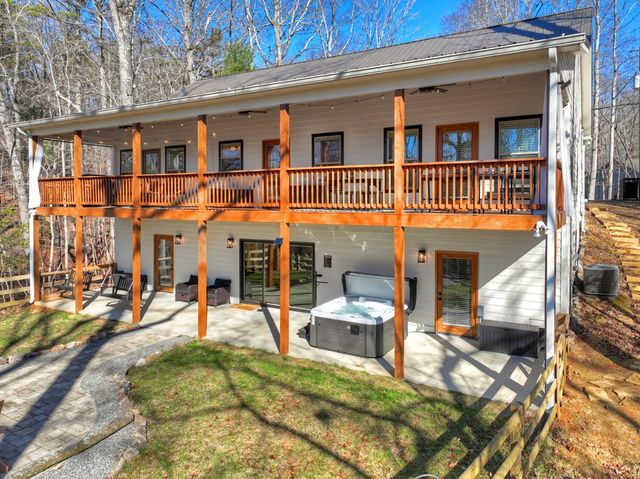 617 Zenith Trl, Ellijay, GA 30540