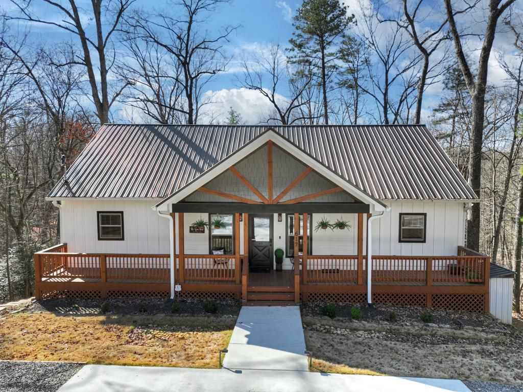 617 Zenith Trl, Ellijay, GA 30540