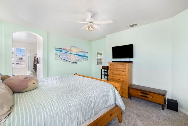 15 Port Henley Ct, Sacramento, CA 95835