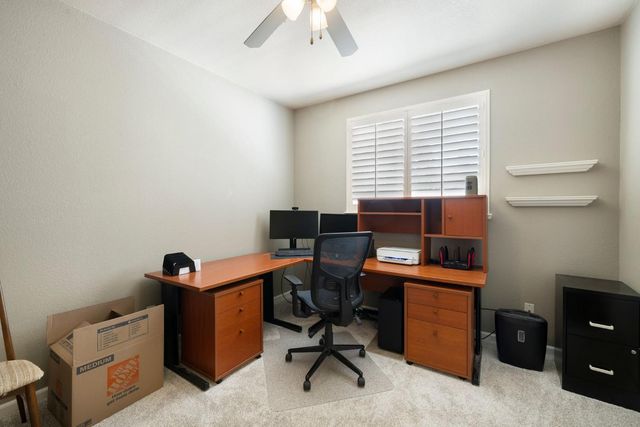 15 Port Henley Ct, Sacramento, CA 95835