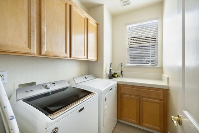 15 Port Henley Ct, Sacramento, CA 95835