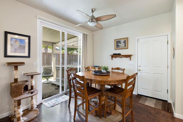 15 Port Henley Ct, Sacramento, CA 95835