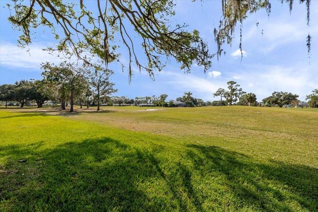 2284 SE FIRESTONE PLACE, Winter Haven, FL 33884