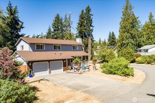 4324 Shadowood Drive, Clinton, WA 98236