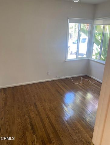 17616 Calvert Street, Encino, CA 91316
