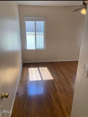 17616 Calvert Street, Encino, CA 91316