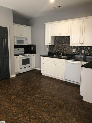 520 Lois Way, Boiling Springs, SC 29316