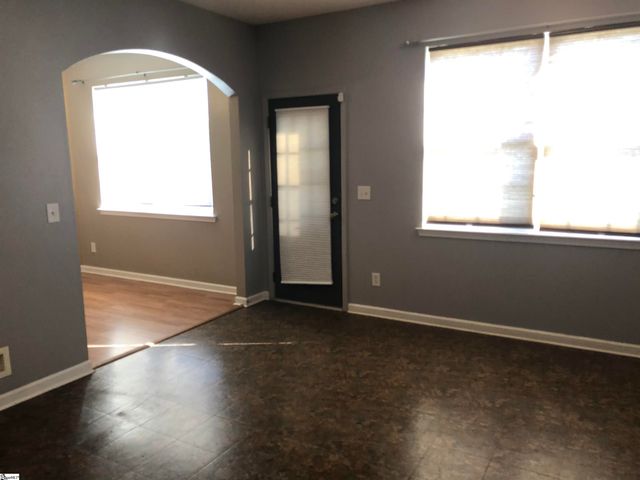 520 Lois Way, Boiling Springs, SC 29316