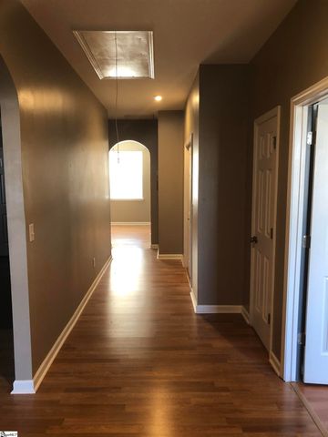 520 Lois Way, Boiling Springs, SC 29316