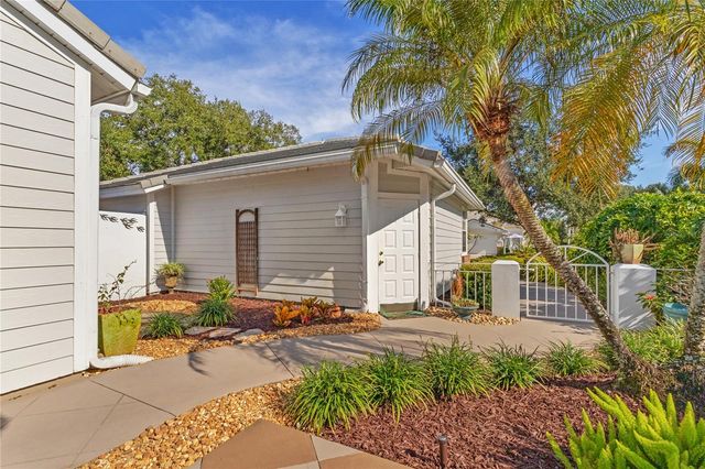 7608 WHITEBRIDGE GLEN, University Park, FL 34201