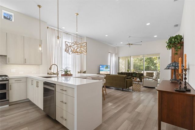 7608 WHITEBRIDGE GLEN, University Park, FL 34201