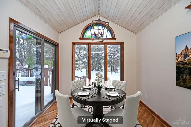 112 Bentwood Court, Blue Ash, OH 45241