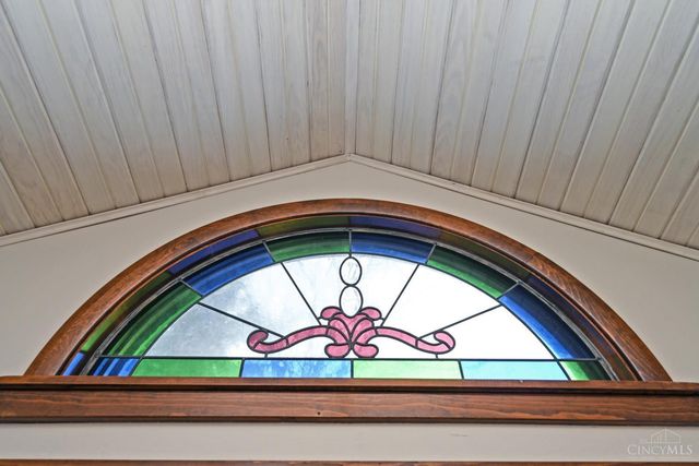 112 Bentwood Court, Blue Ash, OH 45241