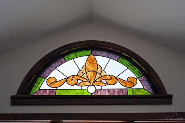 112 Bentwood Court, Blue Ash, OH 45241