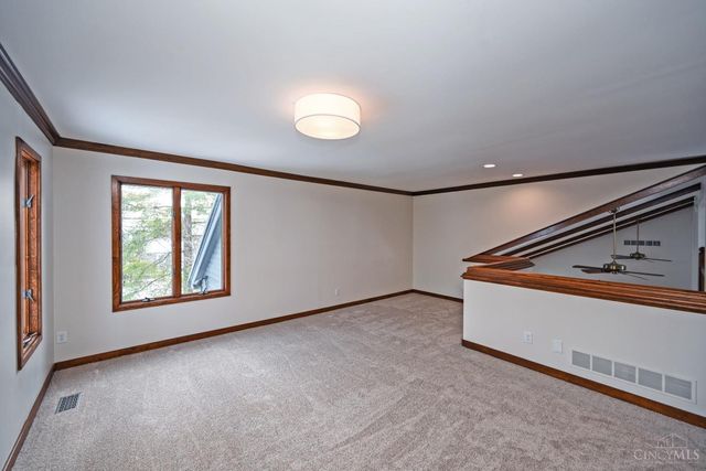 112 Bentwood Court, Blue Ash, OH 45241