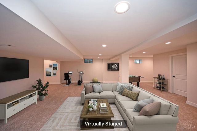 112 Bentwood Court, Blue Ash, OH 45241