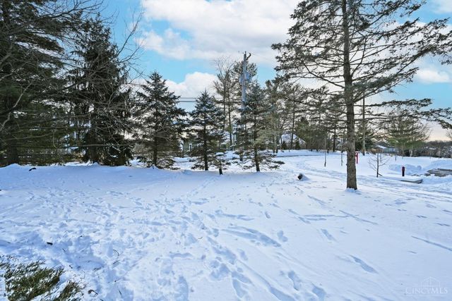 112 Bentwood Court, Blue Ash, OH 45241