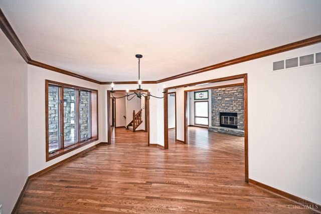 112 Bentwood Court, Blue Ash, OH 45241