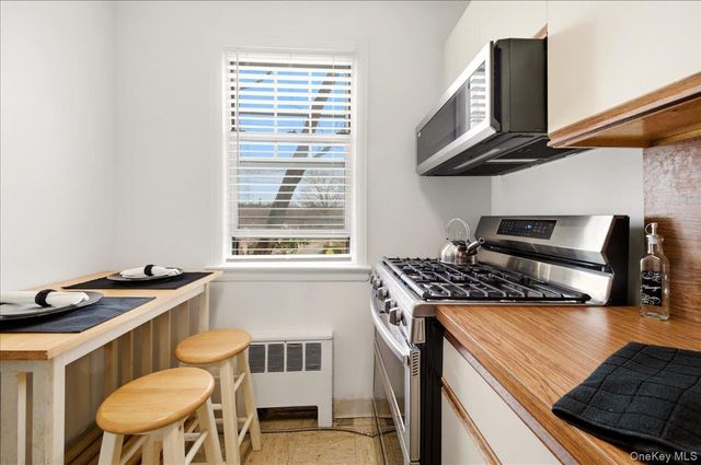 126 Underhill Avenue 1B, West Harrison, NY 10604