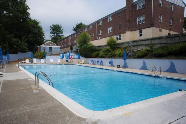 126 Underhill Avenue 1B, West Harrison, NY 10604