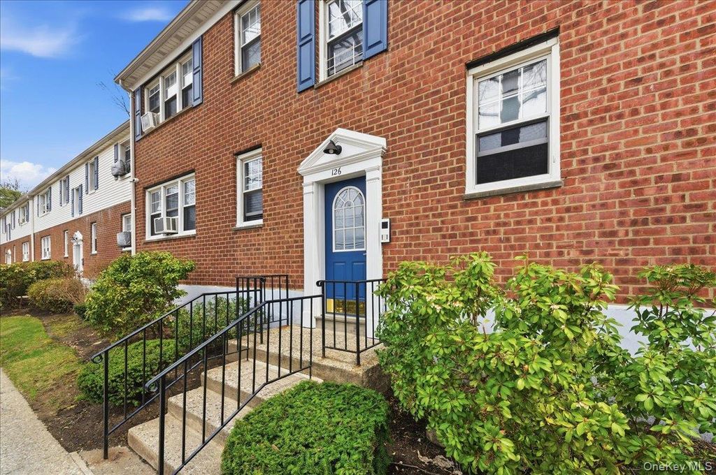 126 Underhill Avenue 1B, West Harrison, NY 10604