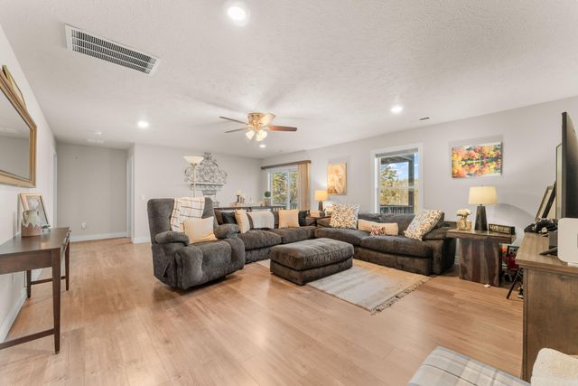 101 Jury Lane, Branson, MO 65616